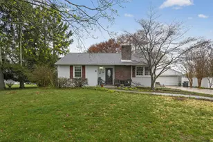 8 Lukens St, Feasterville-Trevose, PA 19053 - Photo 2