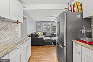 105 Indian Creek Dr, Levittown, PA 19057 - Photo 8