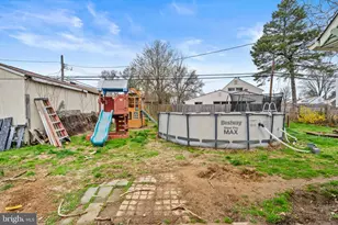 105 Indian Creek Dr, Levittown, PA 19057 - Photo 24
