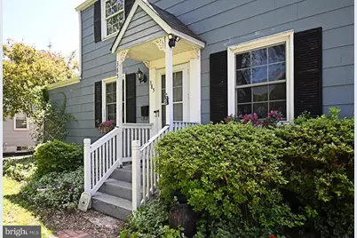 385 E Magnolia Drive, Morrisville, PA 19067 - Photo 4