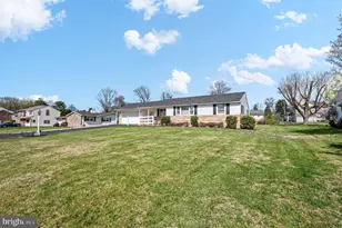 4938 Sunrise Ave, Bensalem, PA 19020 - Photo 2