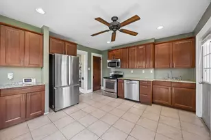 220 Jackson St, Bristol, PA 19007 - Photo 6