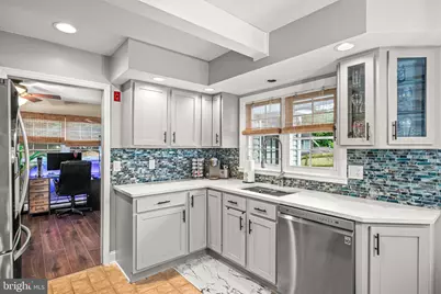 128 Terrace Road, Levittown, PA 19056 - Photo 6