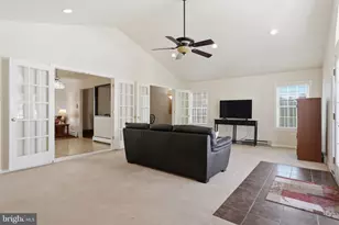 103 Hedge Rd, Levittown, PA 19056 - Photo 16