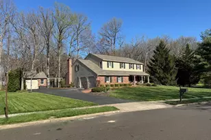 300 Robin Hood Dr, Yardley, PA 19067 - Photo 2