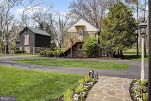 2950 Windy Bush Rd, Newtown, PA 18940 - Photo 8