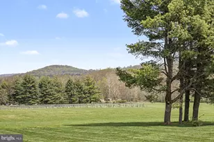 2950 Windy Bush Rd, Newtown, PA 18940 - Photo 2