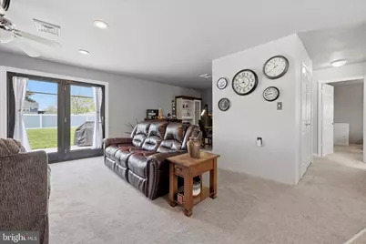 41 Lakeside Drive #W, Levittown, PA 19054 - Photo 16