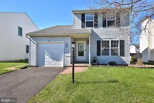 1049 Deerfield Circle, Perkasie, PA 18944 - Photo 1
