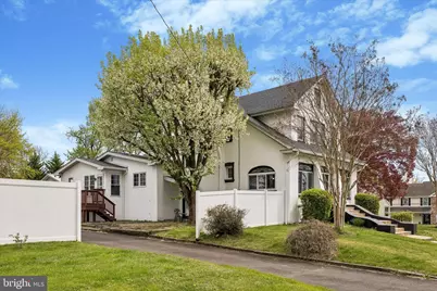 917 Bellevue Avenue, Penndel, PA 19047 - Photo 2