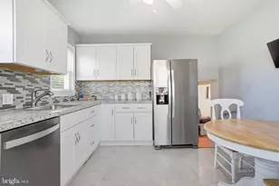 1615 Pleasant Dr, Feasterville-Trevose, PA 19053 - Photo 10