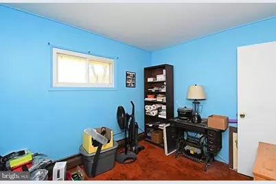 30 Roundwood Lane, Levittown, PA 19055 - Photo 24