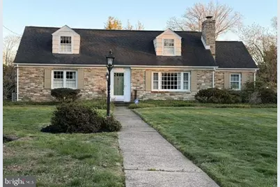 5 Saint James Place, Yardley, PA 19067 - Photo 1