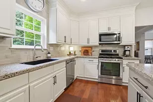 3913 Charter Club Dr, Doylestown, PA 18902 - Photo 14