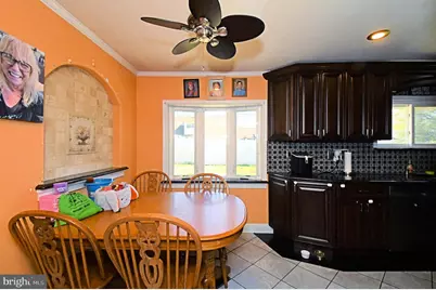 127 Hedge Road, Levittown, PA 19056 - Photo 10