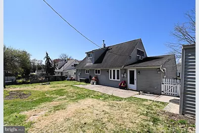 127 Hedge Road, Levittown, PA 19056 - Photo 32