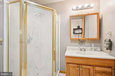 530 Avenue Avenue E, Feasterville-Trevose, PA 19053 - Photo 24
