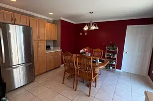 530 Avenue E, Feasterville-Trevose, PA 19053 - Photo 16