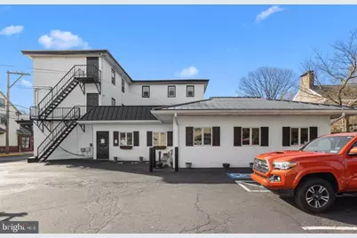 100 W Maple Avenue, Langhorne, PA 19047 - Photo 6