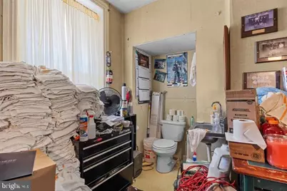 100 W Maple Avenue, Langhorne, PA 19047 - Photo 38