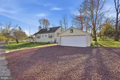 879 Bridgetown Pike, Langhorne, PA 19053 - Photo 2