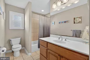 329 Canterbury Ct, Newtown, PA 18940 - Photo 22