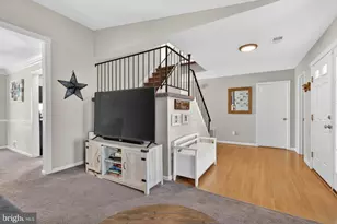 329 Canterbury Ct, Newtown, PA 18940 - Photo 4