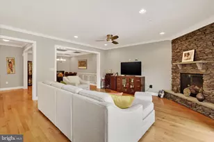 49 David Dr, Newtown, PA 18940 - Photo 14