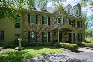 5765 Valley Stream Dr, Doylestown, PA 18902 - Photo 2