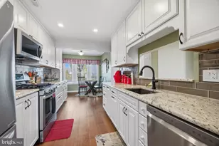 33 Skyview Way, Newtown, PA 18940 - Photo 6