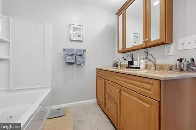 401 Stonybrook Drive, Levittown, PA 19055 - Photo 20