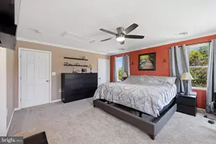 401 Stonybrook Dr, Levittown, PA 19055 - Photo 14
