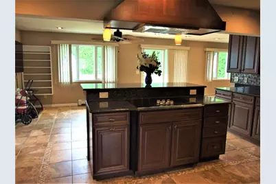 106 Juniper Drive, Levittown, PA 19056 - Photo 8