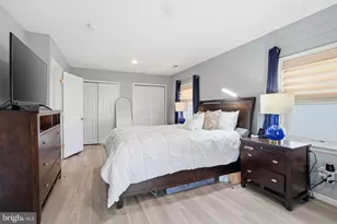 35 Ember Ln, Levittown, PA 19054 - Photo 16