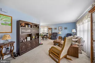 3 Willow Ct, Newtown, PA 18940 - Photo 2