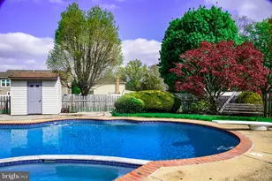560 Lower Holland Rd, Holland, PA 18966 - Photo 40