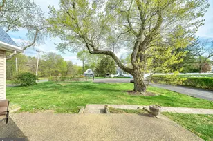 2194 Harmony Ln, Jamison, PA 18929 - Photo 4