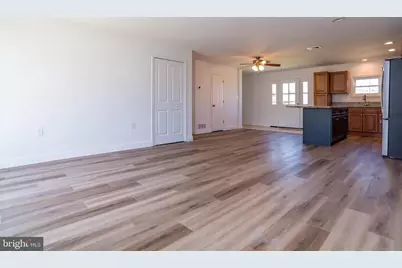 44 Elm Lane, Levittown, PA 19054 - Photo 6
