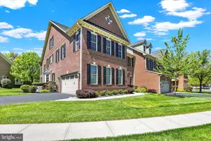 86 Rittenhouse Cir, Newtown, PA 18940 - Photo 4