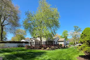 325 Charles St, Southampton, PA 18966 - Photo 8
