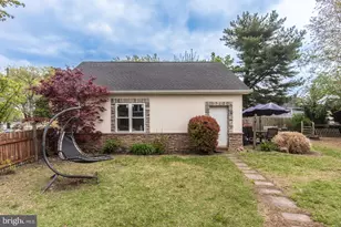 7018 N Radcliffe St, Bristol, PA 19007 - Photo 46