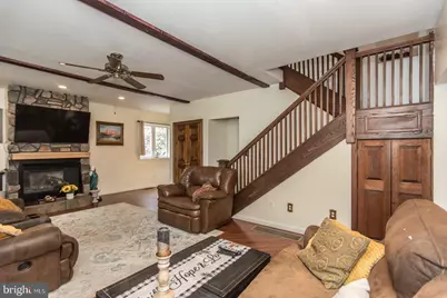7018 N Radcliffe Street, Bristol, PA 19007 - Photo 8