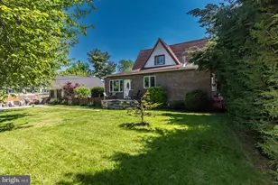 7018 N Radcliffe St, Bristol, PA 19007 - Photo 44