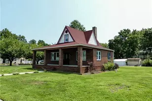 7018 N Radcliffe St, Bristol, PA 19007 - Photo 4