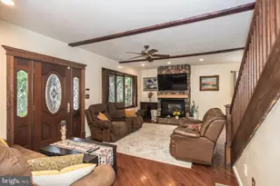 7018 N Radcliffe St, Bristol, PA 19007 - Photo 10
