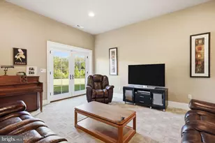 10 Stonebridge Crossing Rd, Newtown, PA 18940 - Photo 66