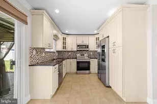 99 Harmony Rd, Levittown, PA 19056 - Photo 8