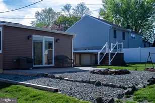 14 Revere St, Feasterville-Trevose, PA 19053 - Photo 32
