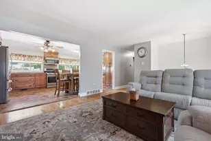 1320 Nevarc Rd, Warminster, PA 18974 - Photo 8