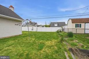 55 Canoebirch Rd, Levittown, PA 19057 - Photo 26